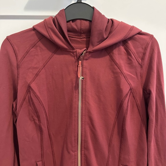 Lululemon Daily Practice Jacket in Wine Berry Size 6 - Picture 4 of 13